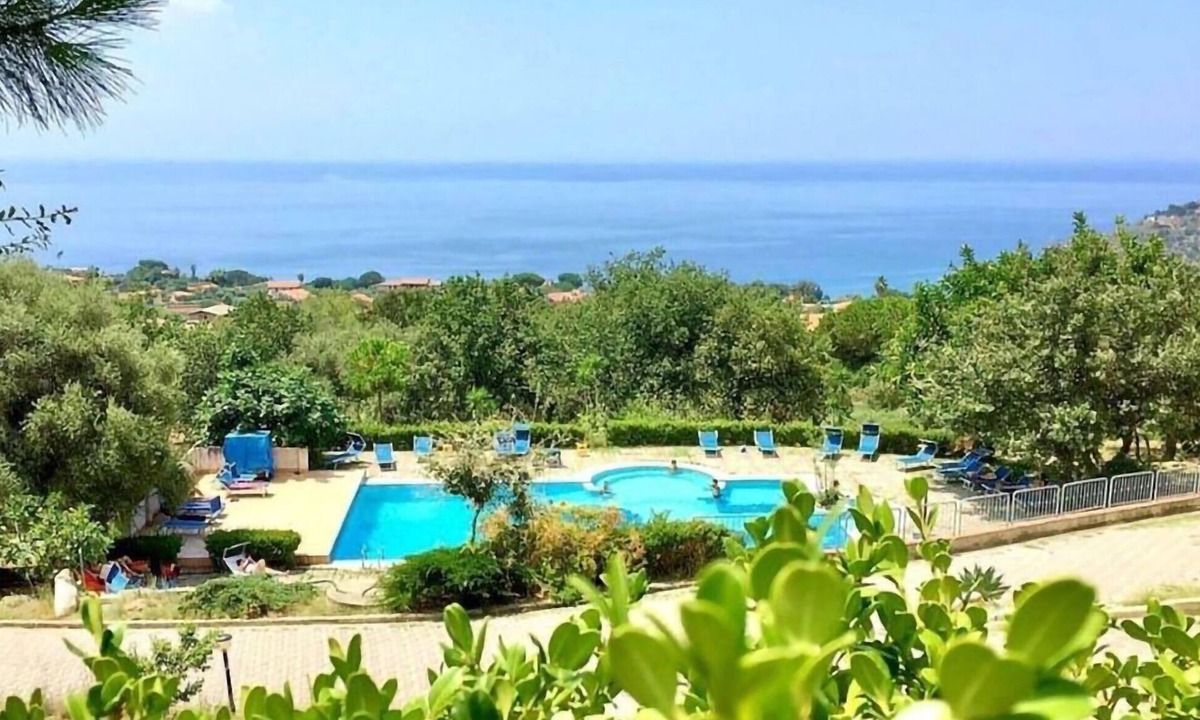 Santa Maria Apartment | 1 bedroom gorgeous apartment in Ricadi