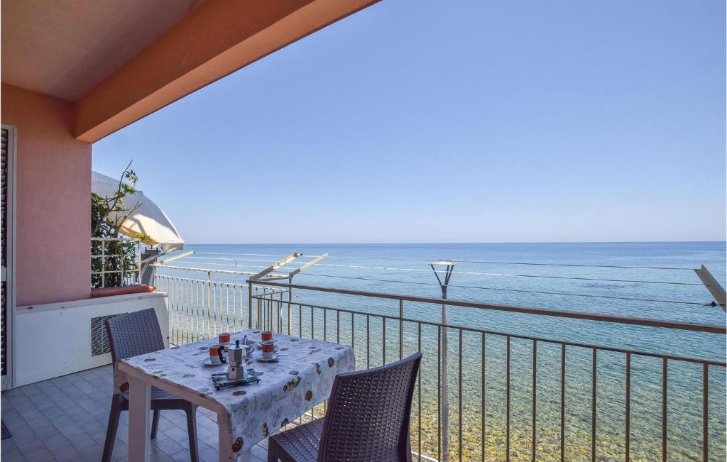 Marina di Caronia Apartment | 1 Bedroom Nice Apartment In Marina Di Caronia