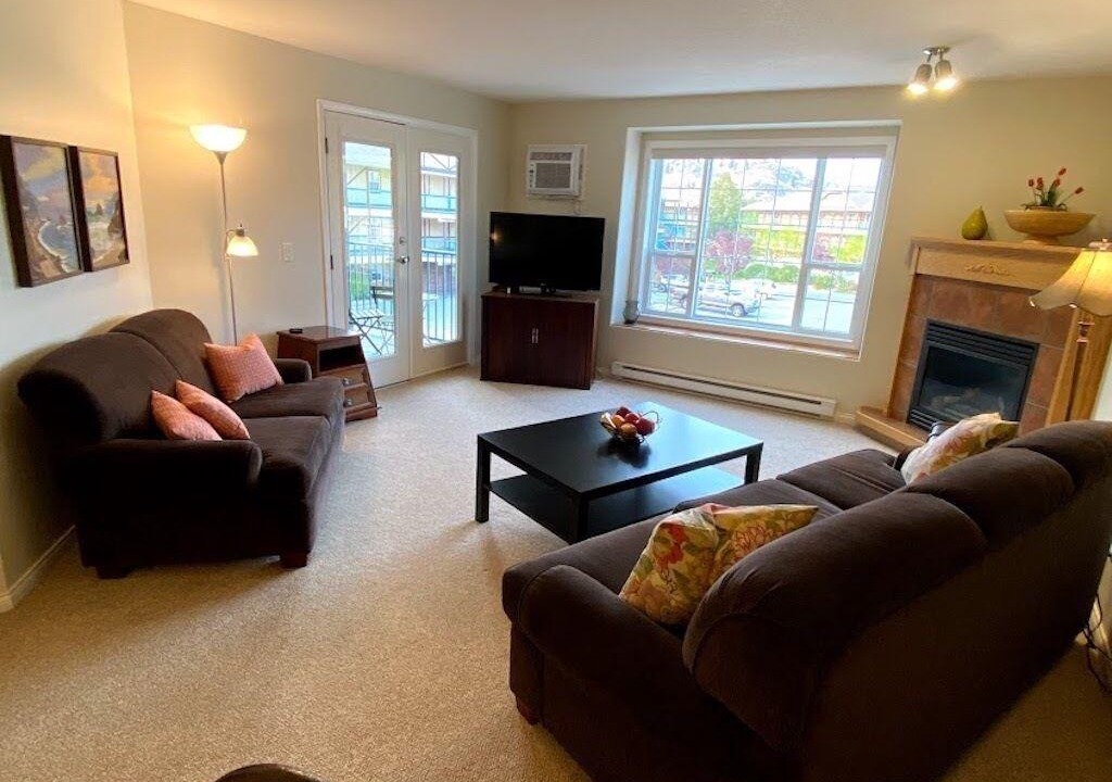 Okanagan-Similkameen Condo | 2 BDRM LAKEVIEW CONDO 10 MIN FROM PENTICTON