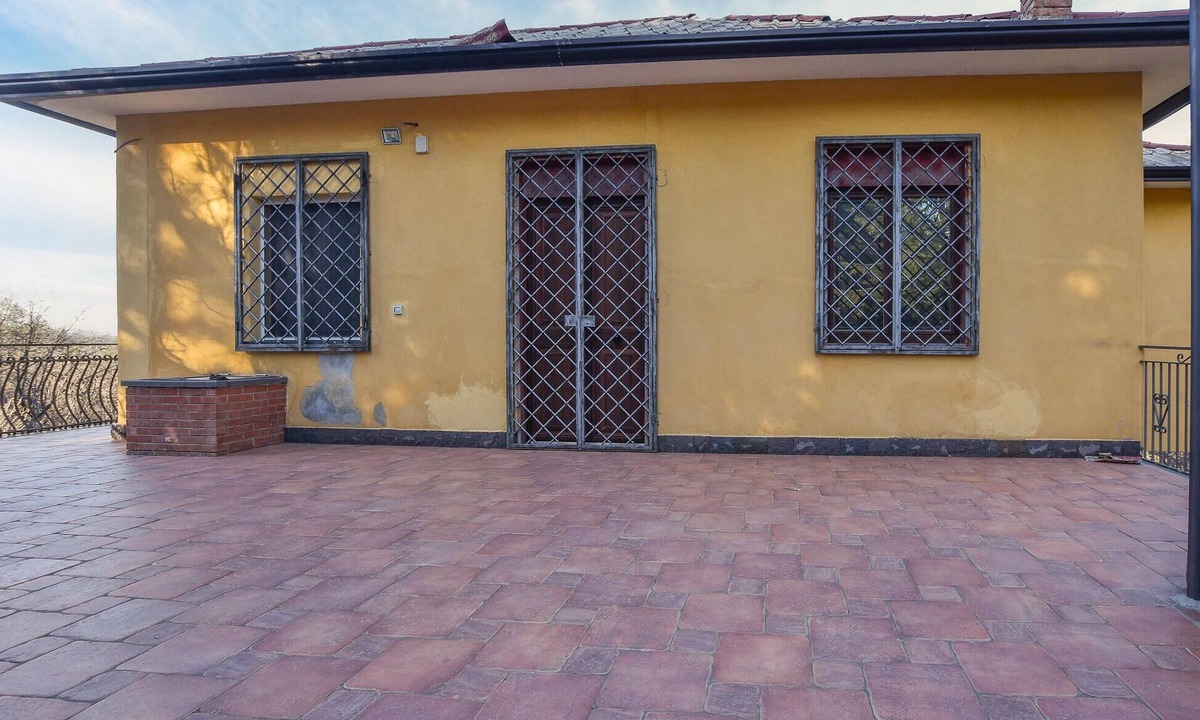 Linguaglossa House | 2 bedroom pet friendly home in Linguaglossa