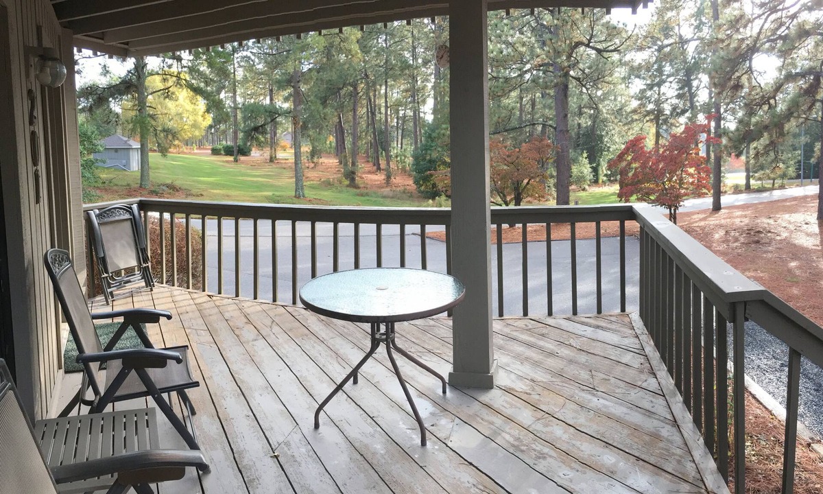 Foxfire Condo | 201 Foxkroft Dr. Foxfire Village 2B/2B Sleeps 6 Golf and Swimming Pool