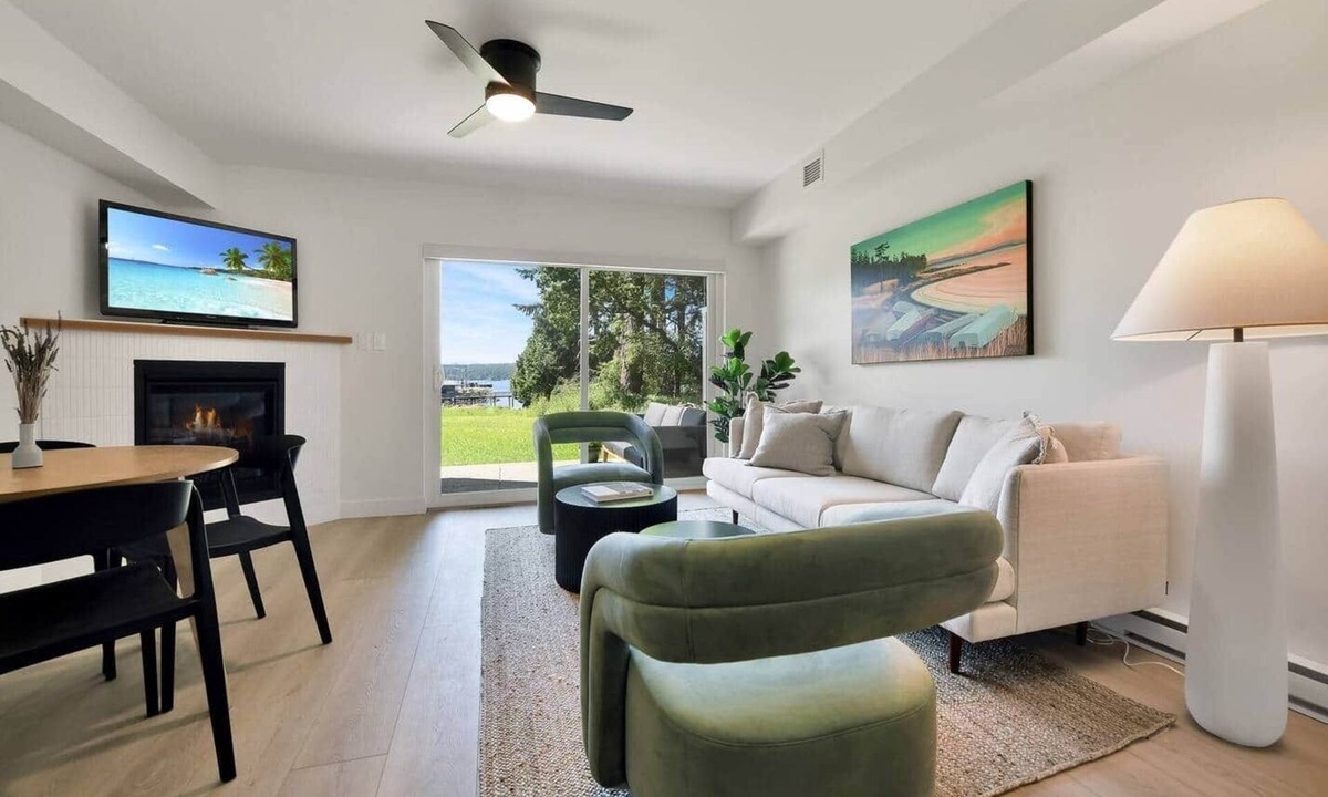 Hornby Island Villa | #212 Eagle at Hornby Island Resort