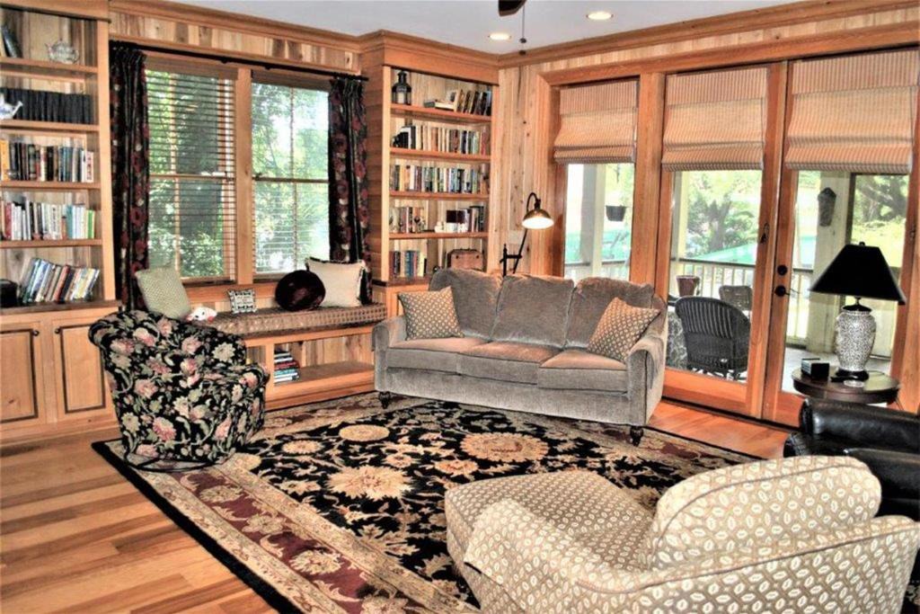 Georgetown House | 3 Bdrm in Georgetown's Historic District