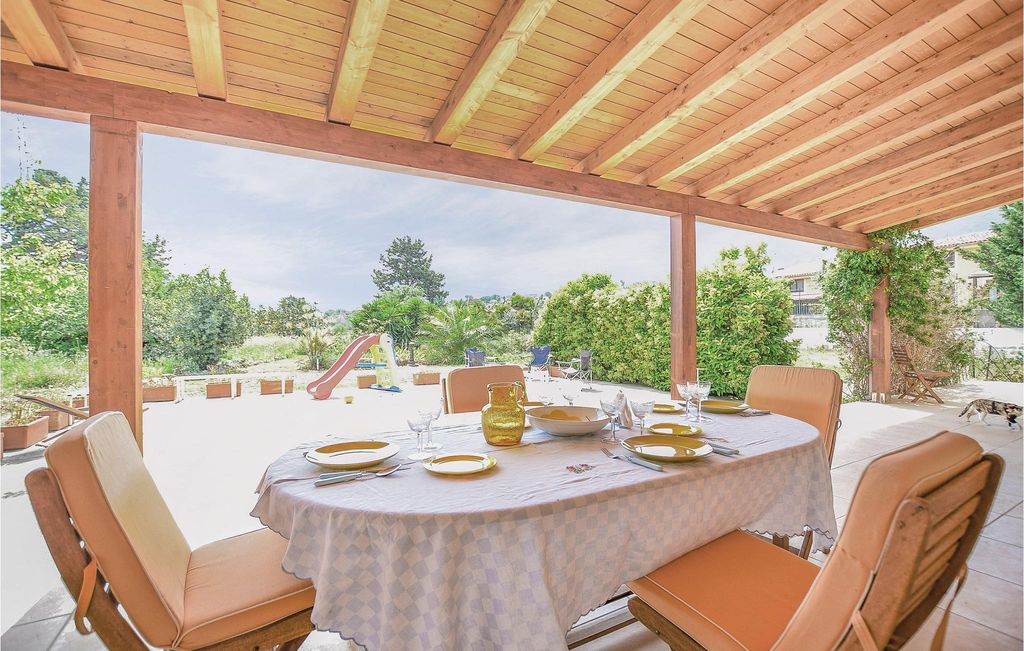 San Nicola l'Arena Apartment | 3 bedroom accommodation in San Nicola L'Arena