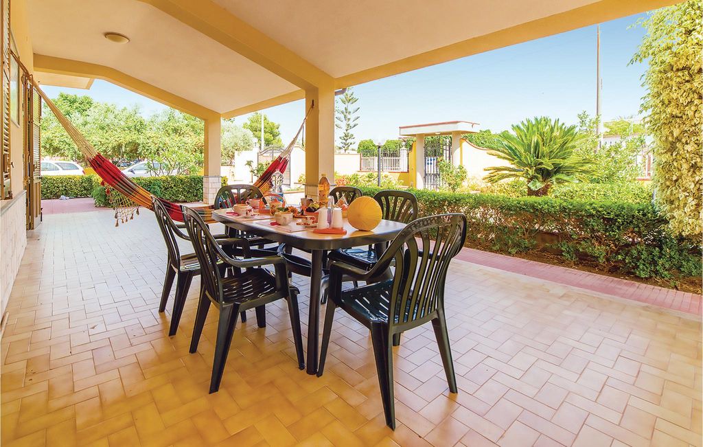 Contrada Fiori Sud Apartment | 3 bedroom accommodation in Menfi AG