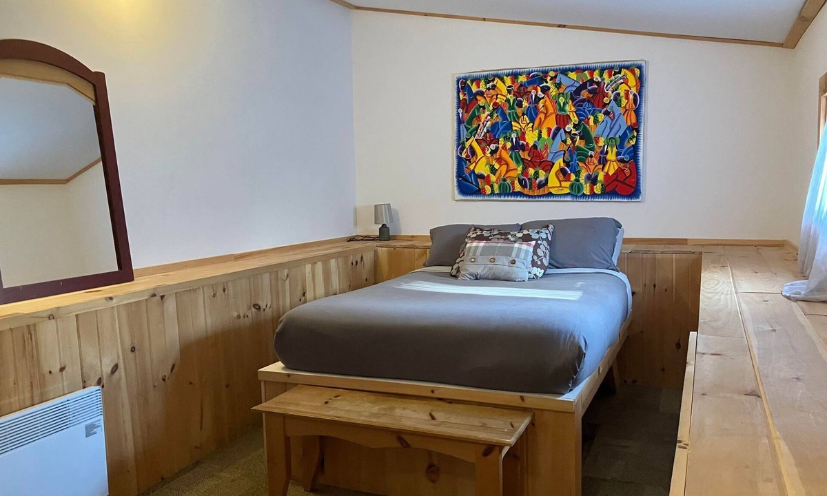 Saint-Gabriel House | 7 bedroom house with SPA
