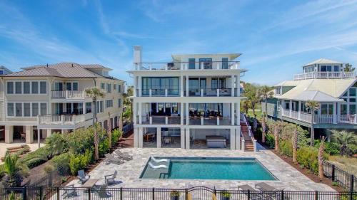 Isle of Palms House | 710 Ocean Boulevard by AvantStay
