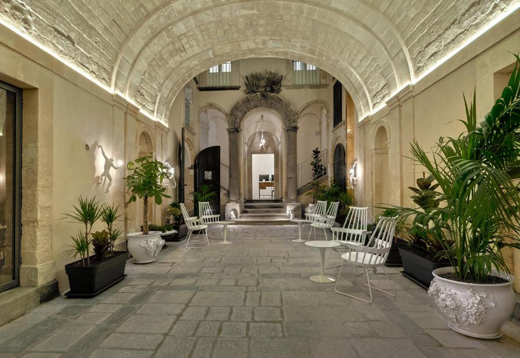 Ragusa Hotel | A.D. 1768 Boutique Hotel