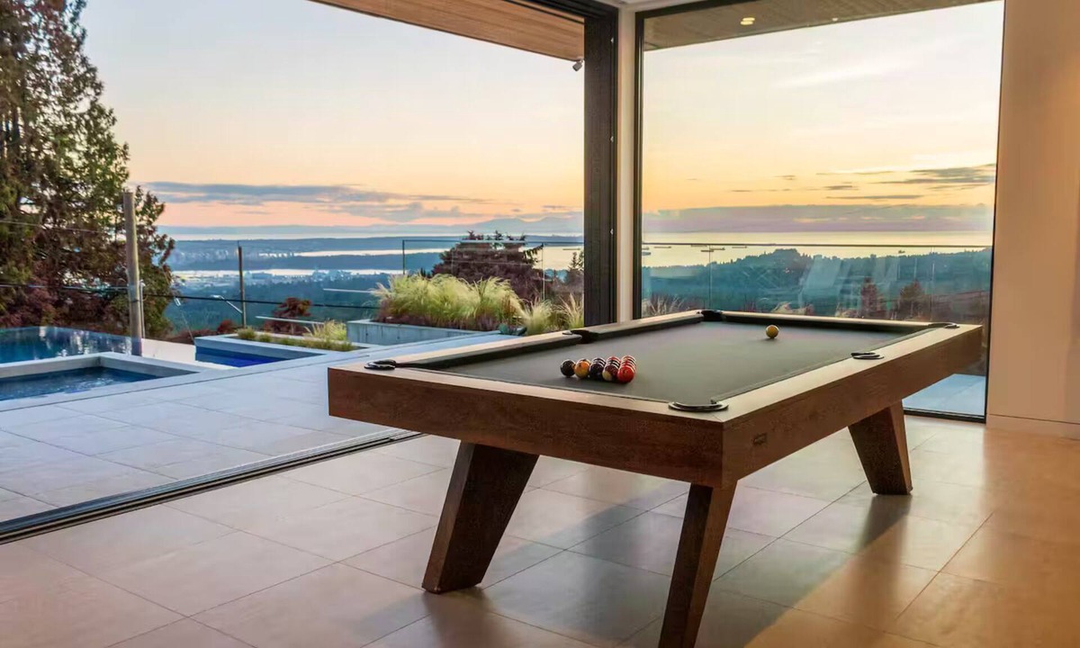 Upper Lonsdale House | Above It All | Ocean Views + Spa Pool Luxe 3BR/4.5BTH