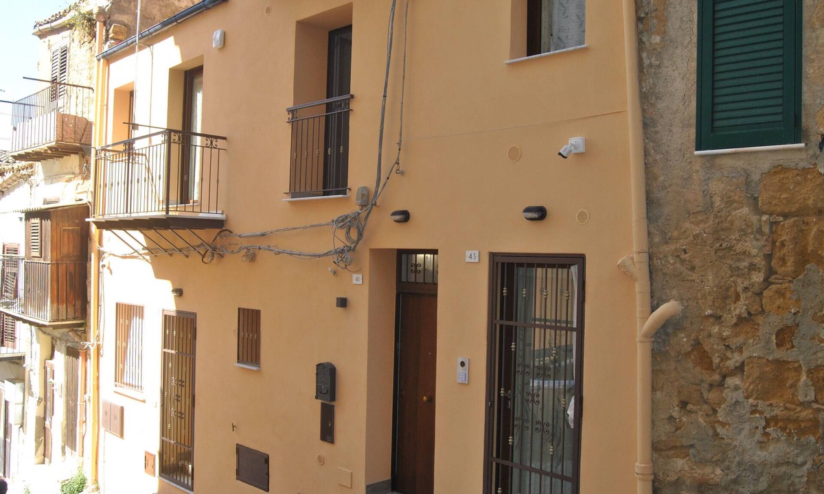 Agrigento Apartment | Agrigento Centre - 1-bed Apartment - Sleeps 4