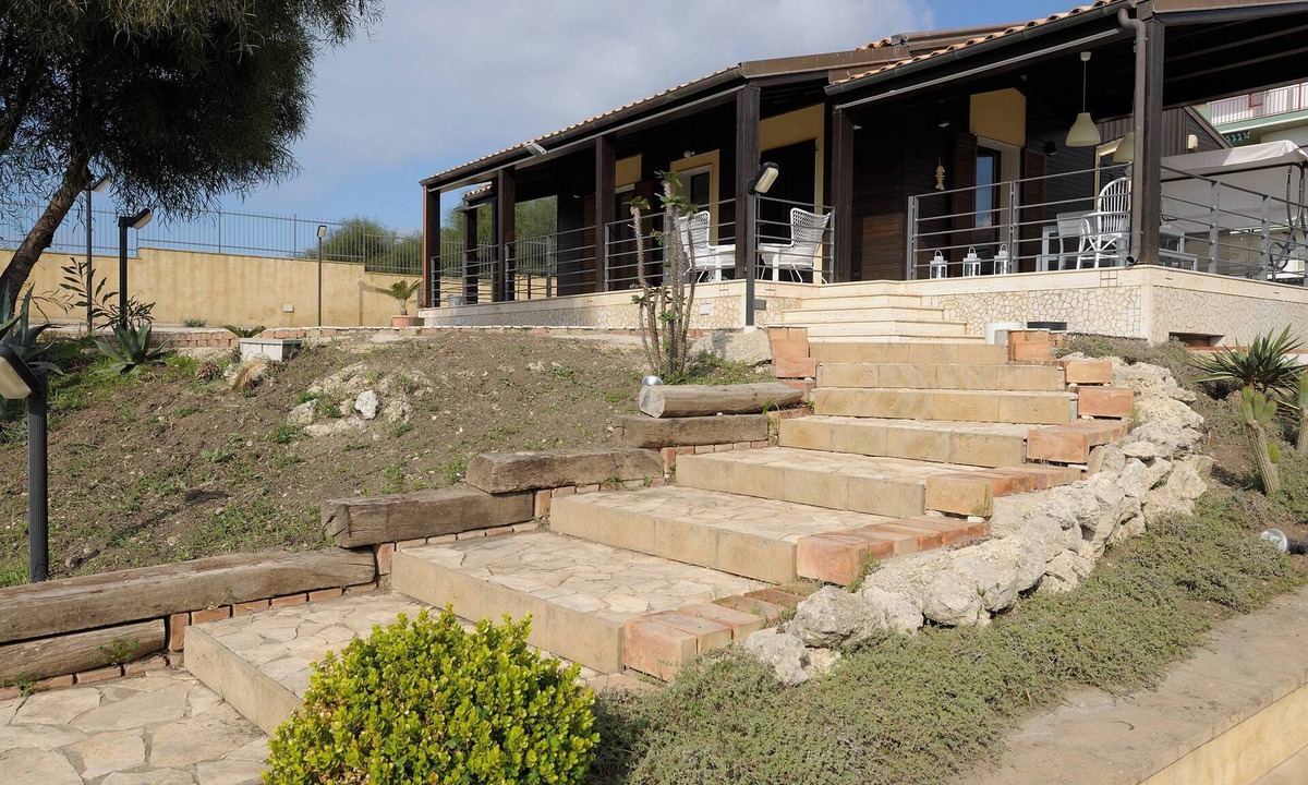 Fiumenaro Villa | ALMADIGI SEA AND RELAX .