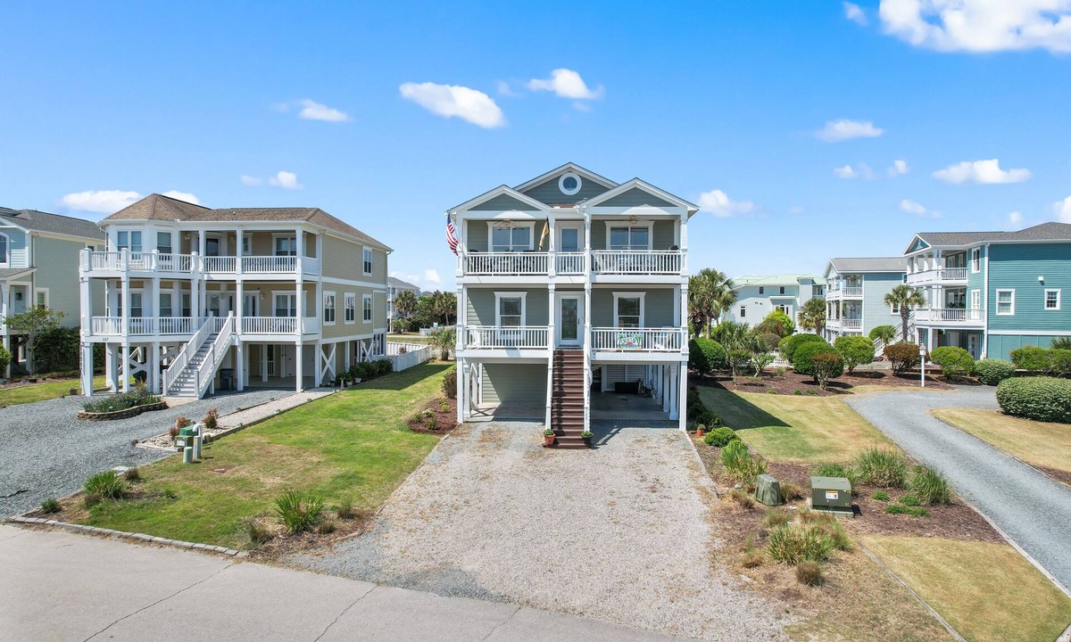 Holden Beach House | "Always Chillin'" Dune home with private hot tub , 5 bedrooms 4 bathrooms