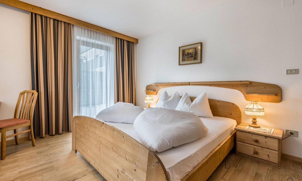 San Giovanni Apartment | Apartment "Residence Griesfeld 75" with Mountain View, Shared Pool & Wi-Fi