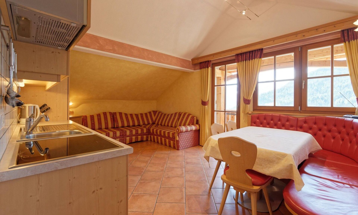 Valle Aurina Apartment | Apartment 'Bruneggerhof 1' with Mountain View, Private Garden and Wi-Fi