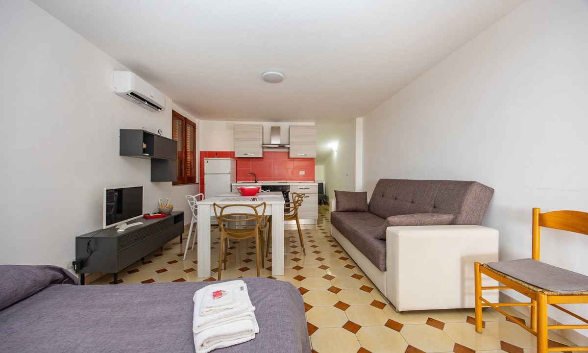Capo d'Orlando Apartment | Apartment 'Casa Artale' with Shared Terrace and Air Conditioning