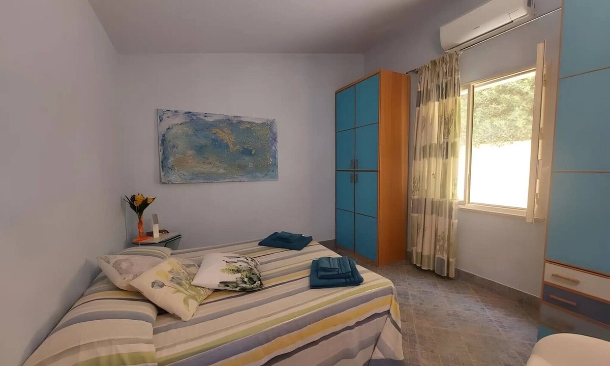 Marsala Apartment | Apartment 'Depandance with Shared Pool', Wi-Fi and Air Conditioning