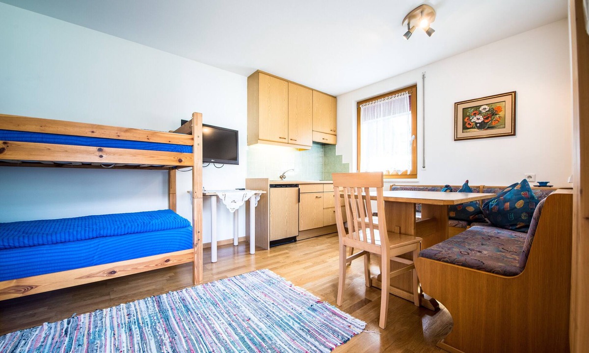Campo Tures Apartment | Apartment "Issingerhof 2" with Mountain View, Terrace & Wi-Fi
