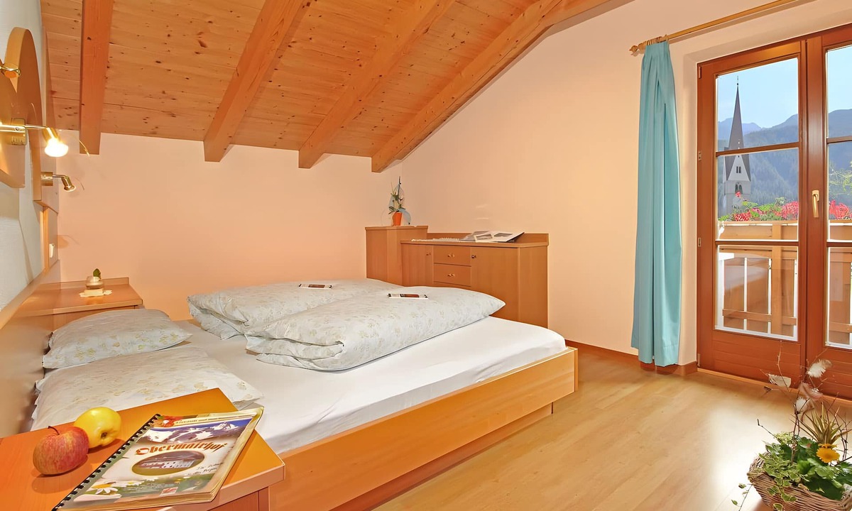 San Giacomo Apartment | Apartment 'Obermairhof Regenbogen' with Mountain View, Shared Terrace and Wi-Fi