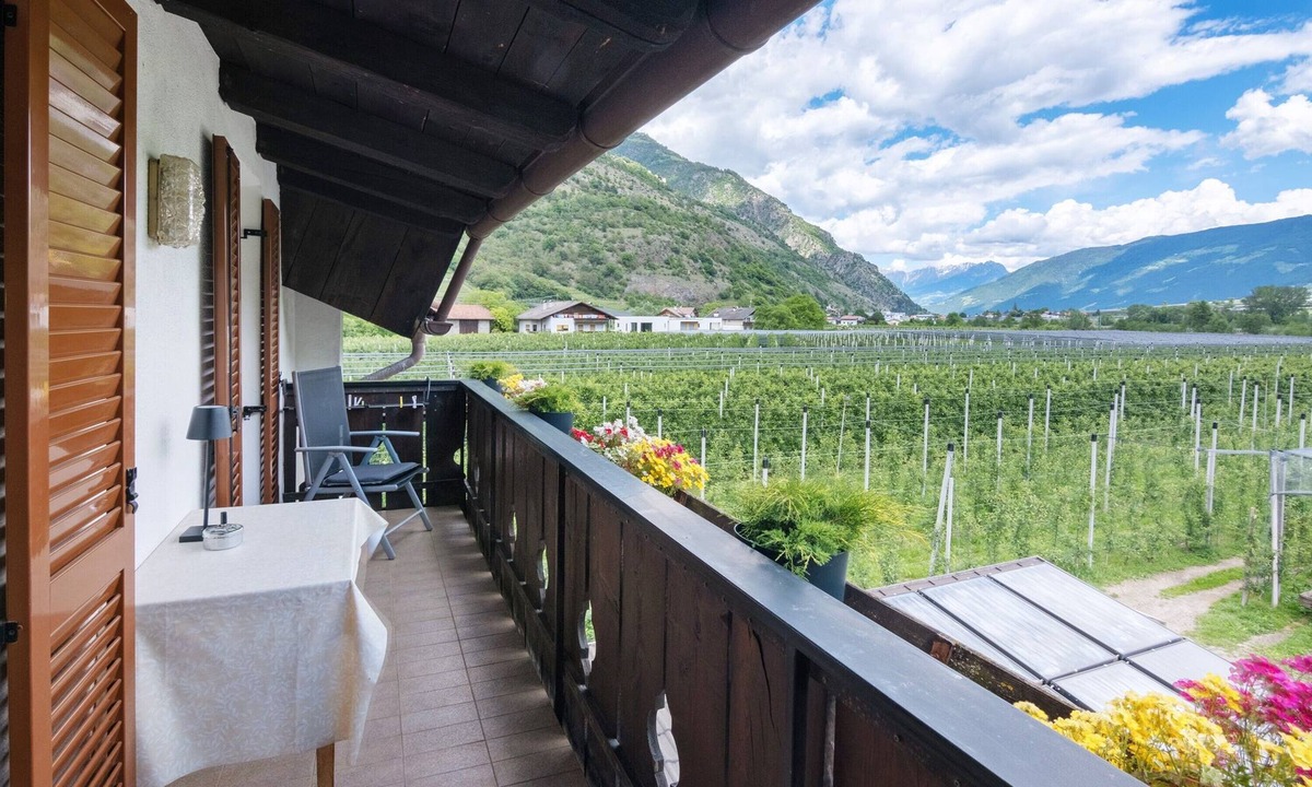 Castelbello-Ciardes Apartment | Apartment 'Pink Lady' with Mountain View, Shared Terrace and Wi-Fi