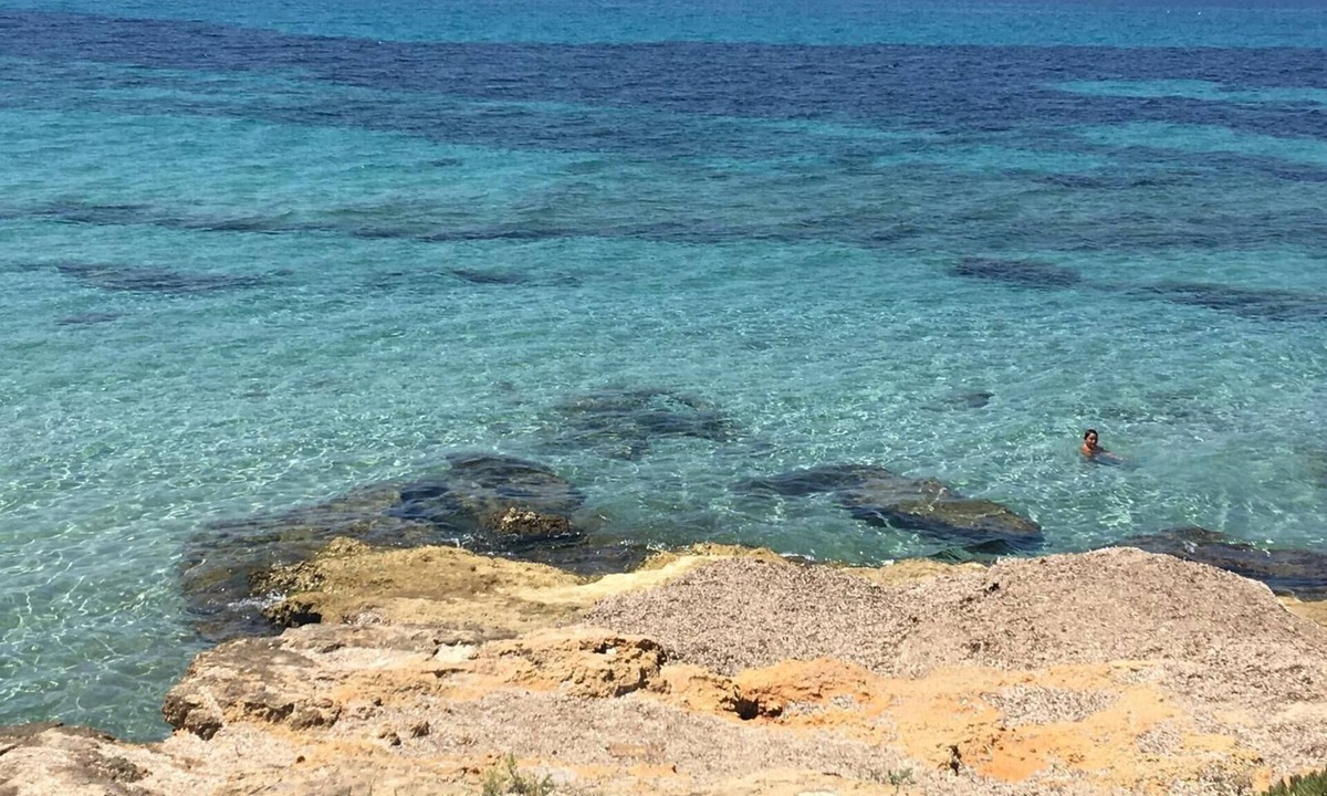 Mazara del Vallo Apartment | Apartment sleeps 7 with sea view garden