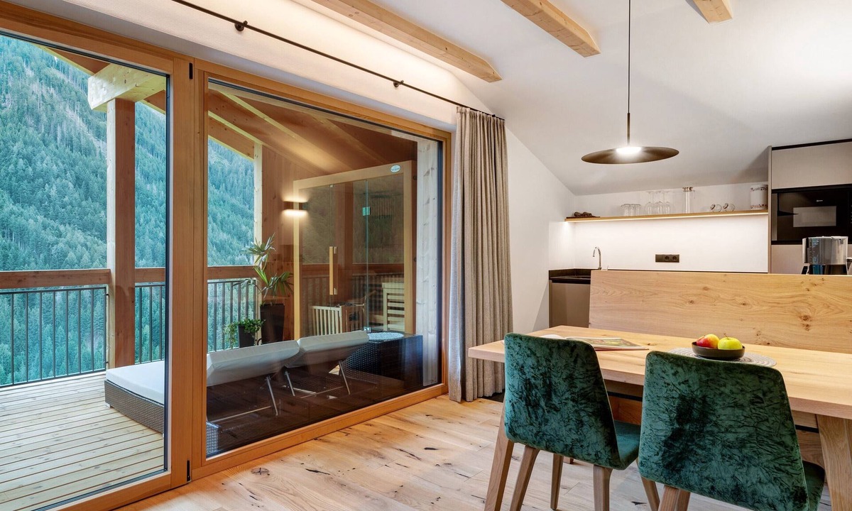 San Cipriano Apartment | Apartment 'Striona' with Mountain View, Shared Terrace and Wi-Fi
