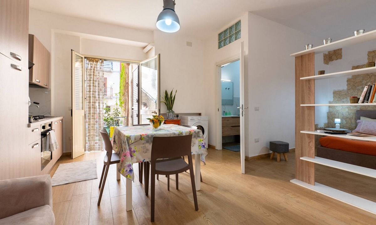 Realmonte Apartment | Apartment 'U Curtigliu -' with Shared Terrace, Wi-Fi and Air Conditioning