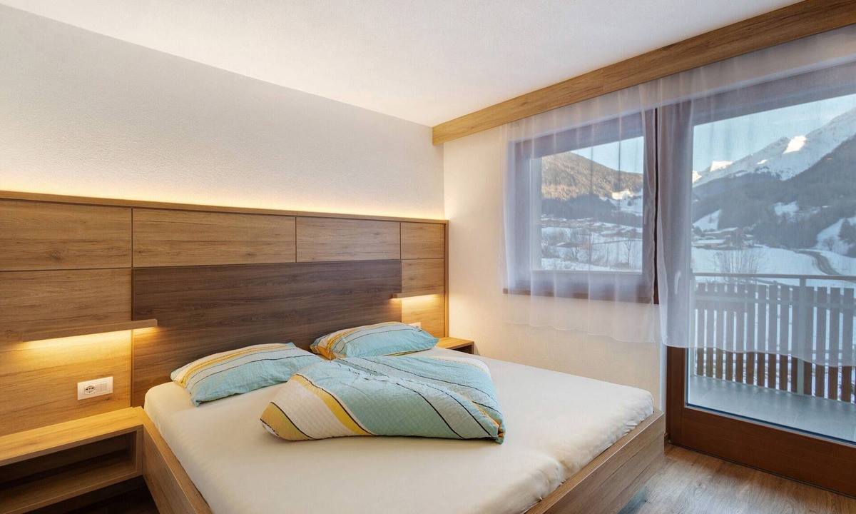 Valle Aurina Apartment | Apartment 'Waldheim Apt 14 15' with Mountain View, Shared Garden and Wi-Fi