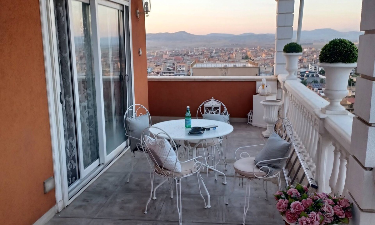 Gela Apartment | Apartment with terrace