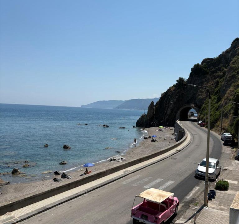 Capo d'Orlando Apartment | Appartamento San Gregorio