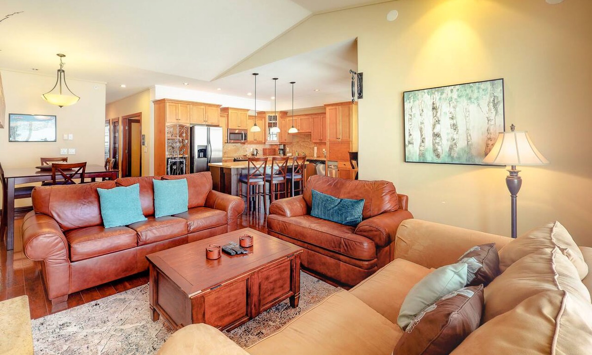 Big White Ski Resort Condo | Aspens by Okanagan Premier