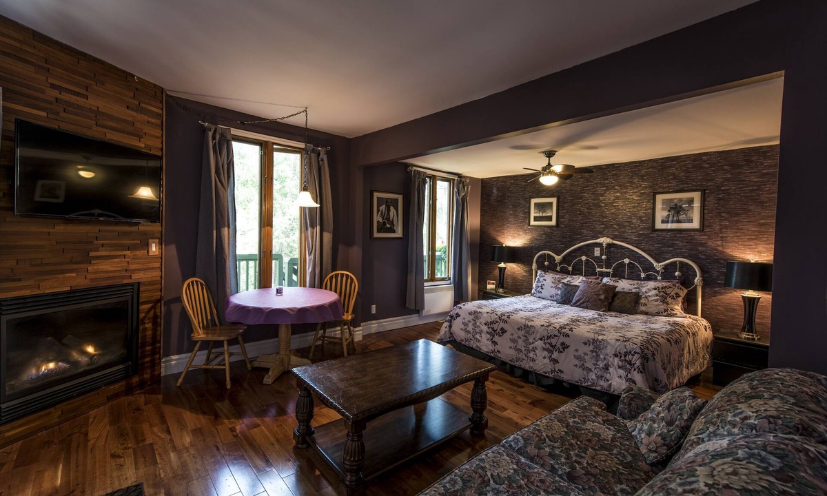 Nominingue Hotel | Auberge Villa Bellerive