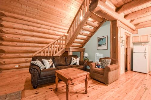 Golden Ski Chalet | Authentic, Timber Log Cabin Perfect for Groups
