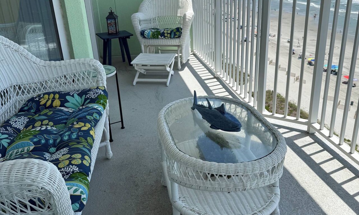 North Myrtle Beach Condo | Awesome Oceanfront Condo, Unique Custom Features, Paradise Pointe, Cherry Grove