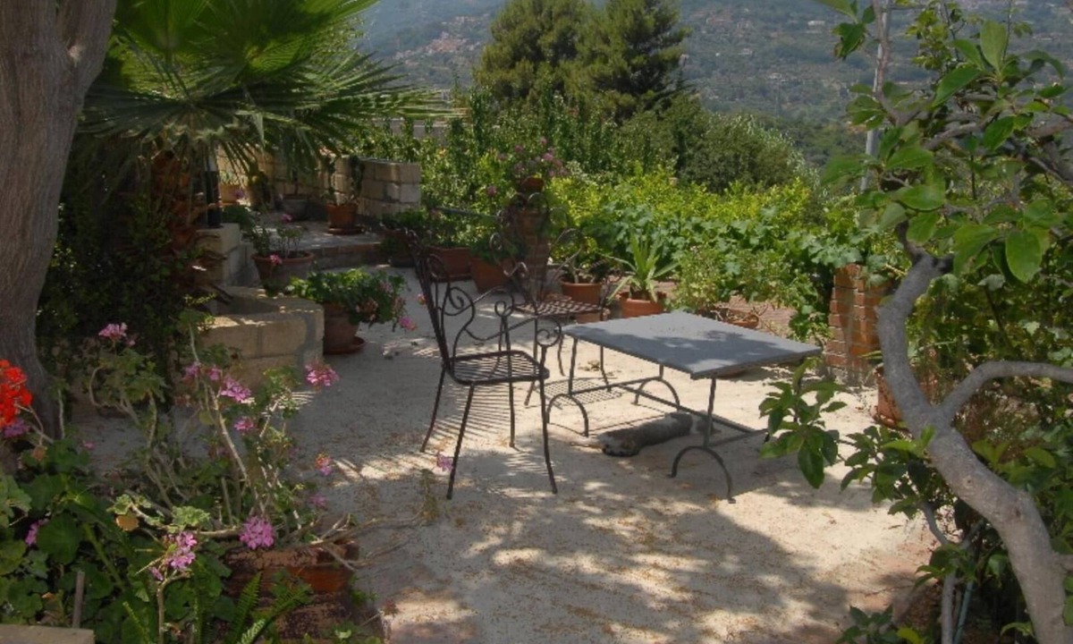 Patti Bed & Breakfast | B&B villa zia Febronia