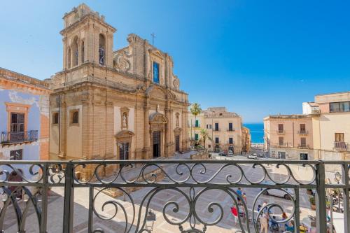 Sciacca Historic Centre Apartment | Bacío del Sole by Biddizzi Rari - Prestigiosa Dimora Storica con Affacci sul Duomo