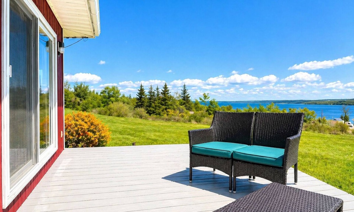 Baddeck House | Baddeck Inn