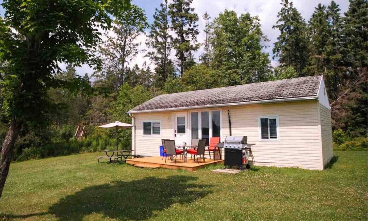 Magnetawan Cabin | Beachfront Getaway #3 - Maijac Resort & Marina