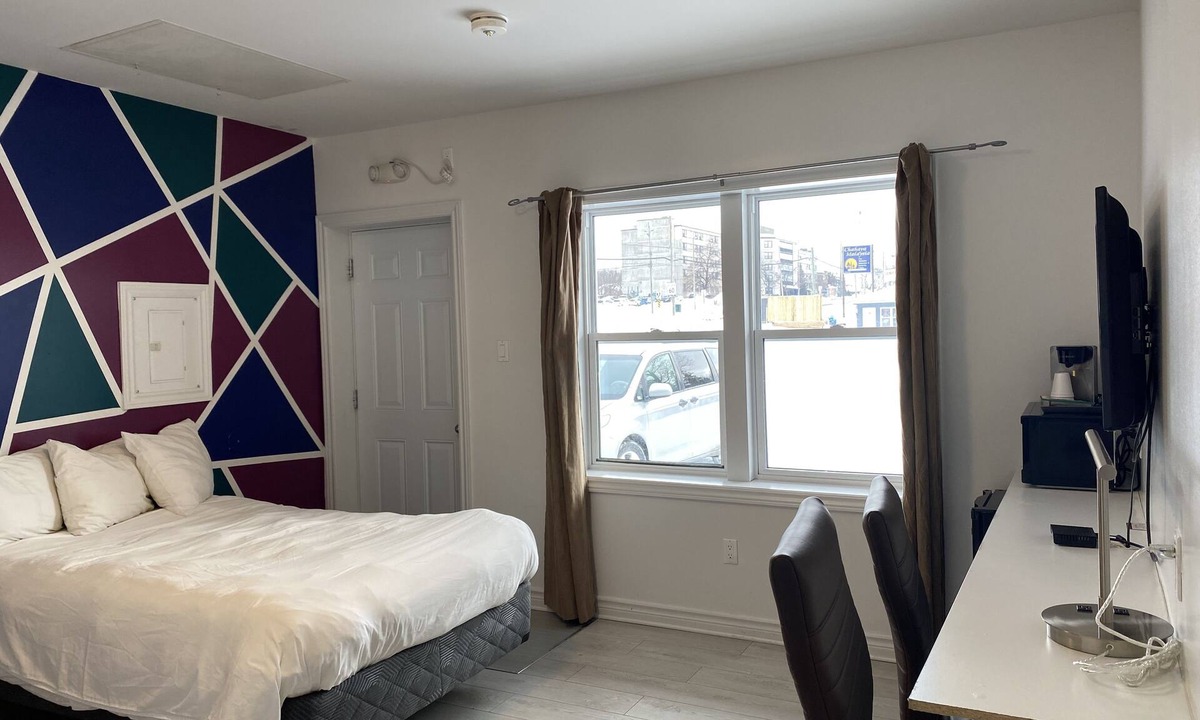 Beacon Hill South - Cardinal Heights Hotel | Beacon Hill Motel