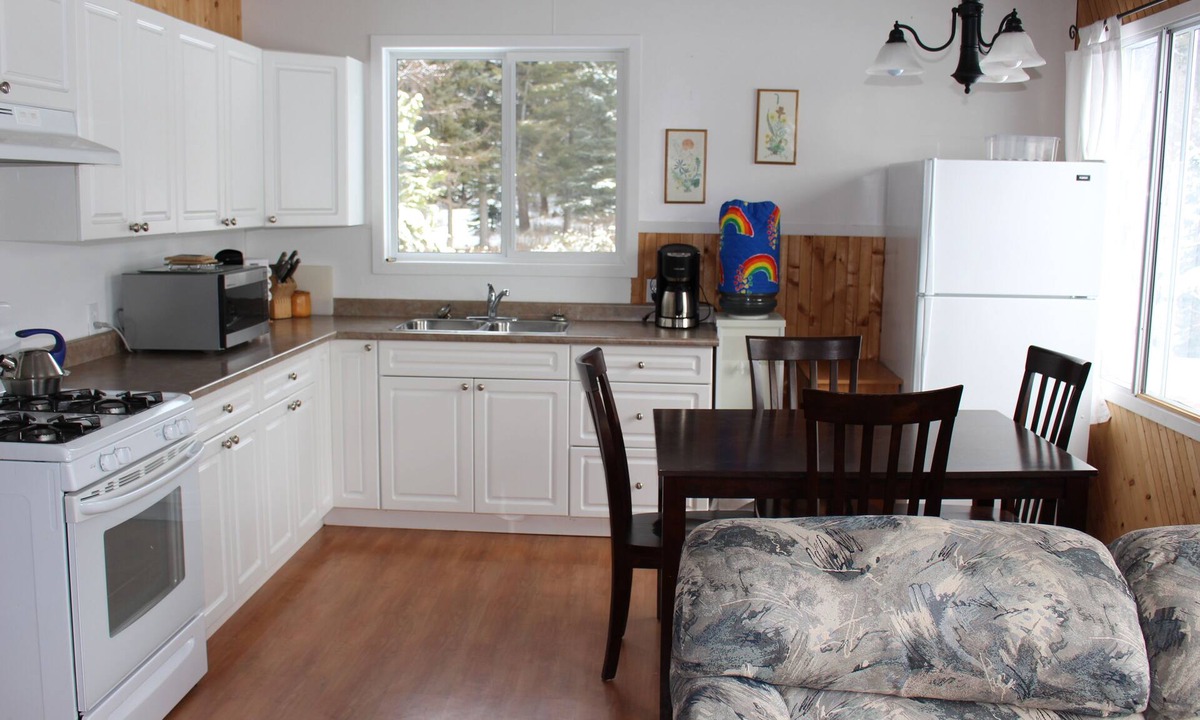 Osoyoos Cabin | Beautiful Cozy Cabin close to Mount Baldy and Osoyoos BC