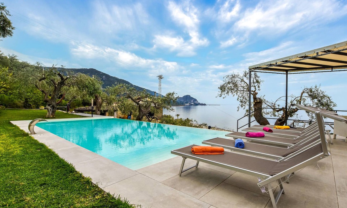 Cefalu House | Beautiful home in Cefalù with private swimming pool, can be inside or outside