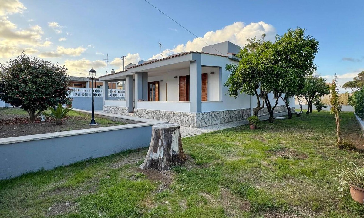 Nettuno House | Beautiful home in Nettuno with WiFi