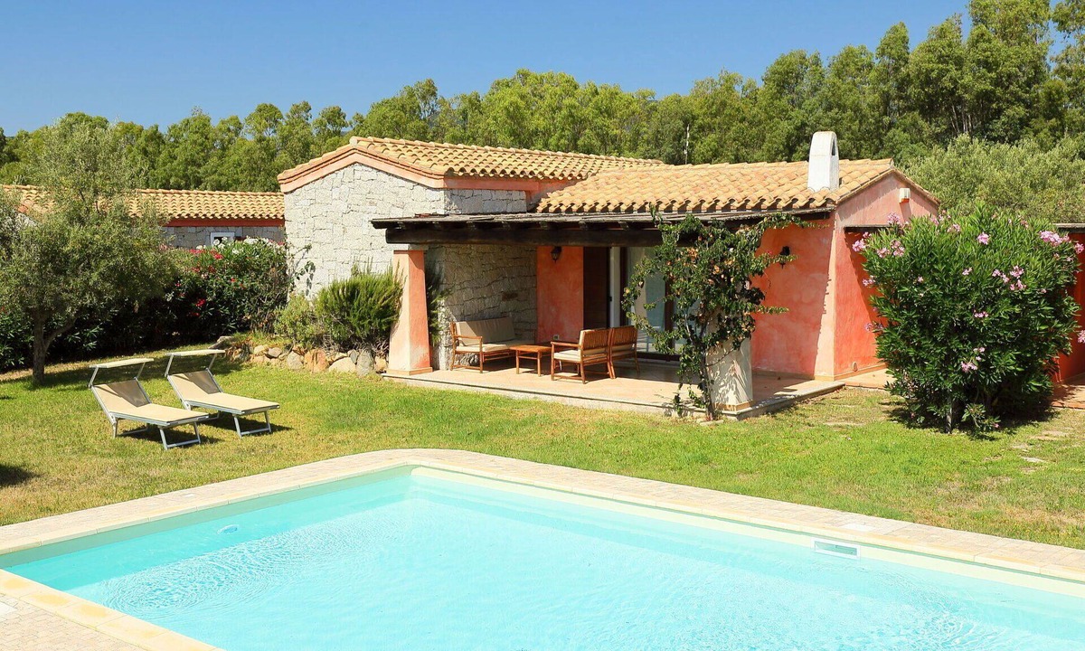 Sant'Elmo House | Beautiful private villa for 6 guests with WIFI, A/C, pool, TV, terrace and pets allowed