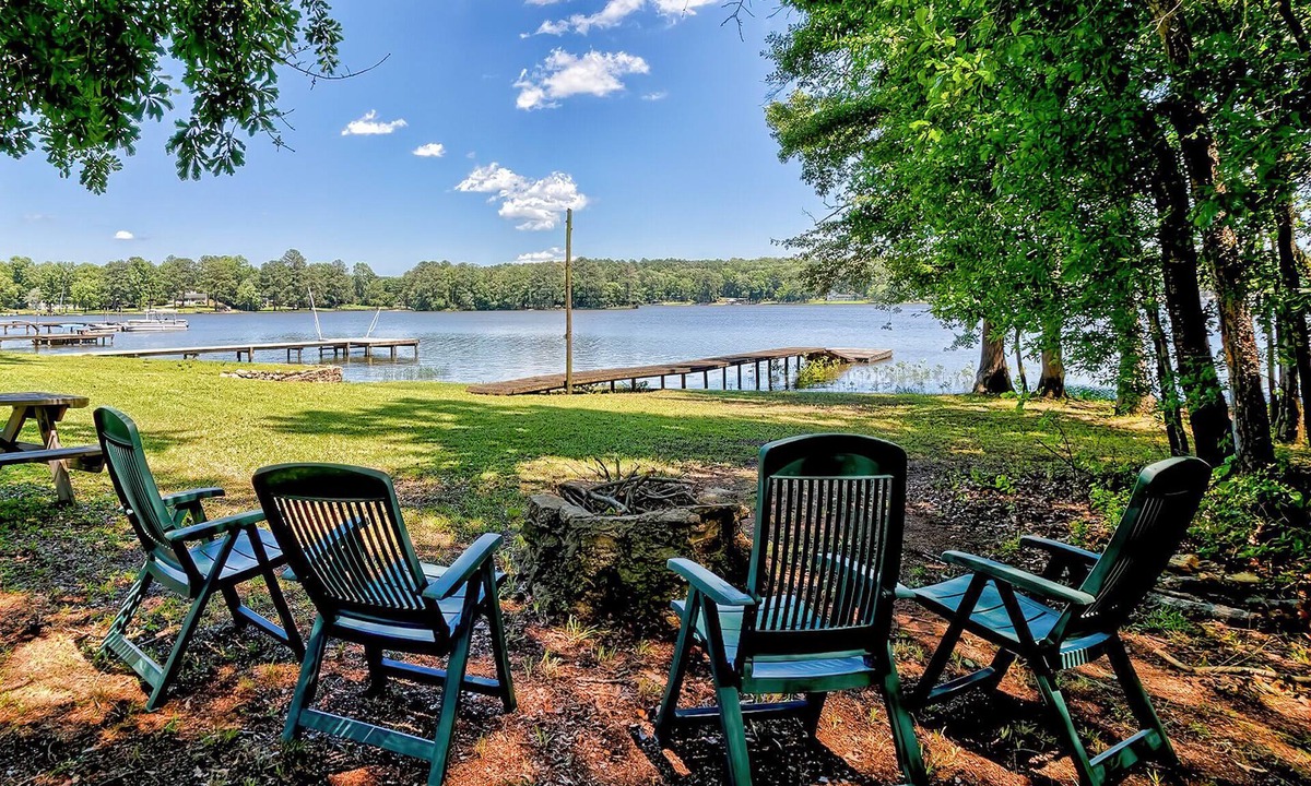 Liberty Hill House | Beaver Creek Bungalow- Boat Ramp/Dock, WiFi, Single Level