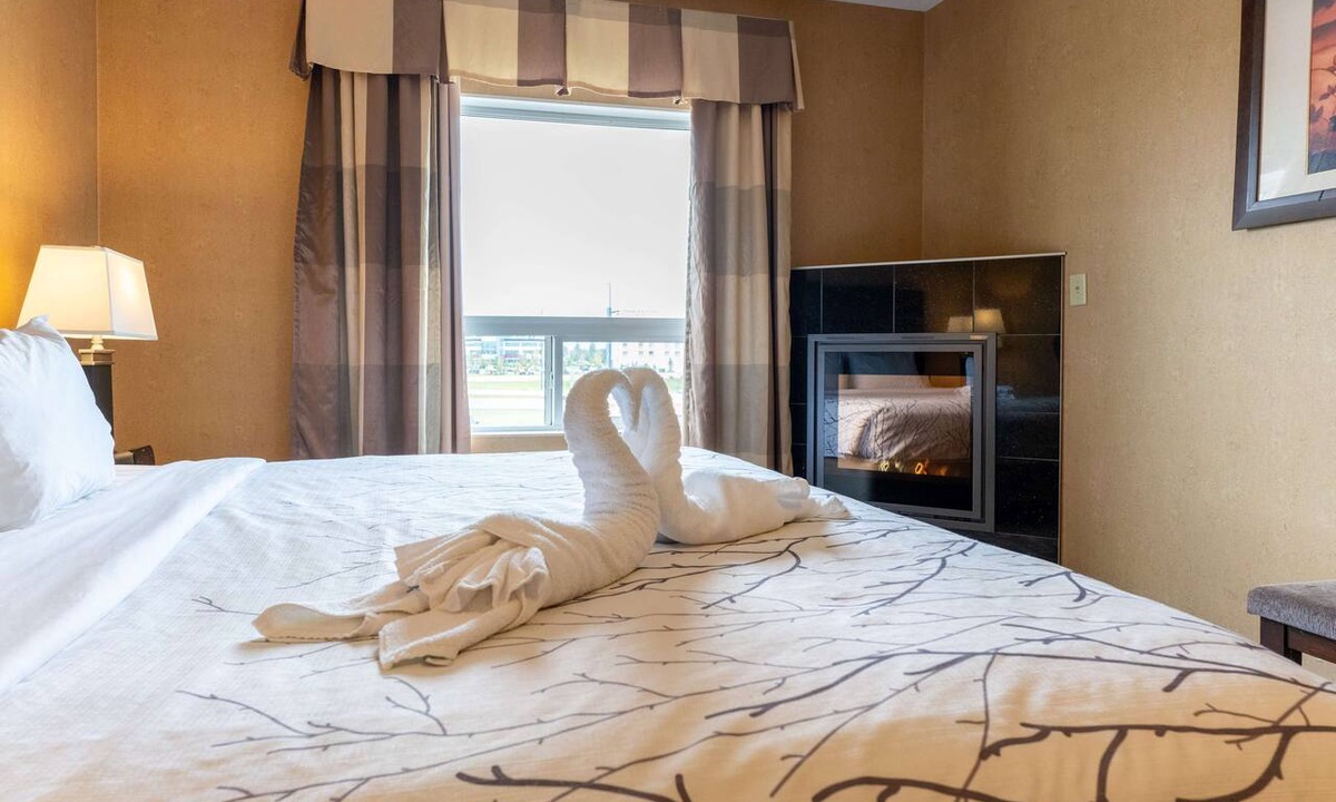 Southeast Edmonton Hotel | Best Western Plus South Edmonton Inn & Suites