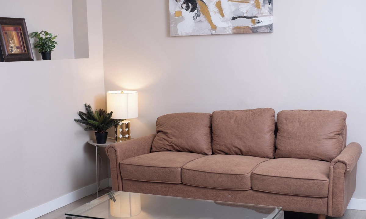 Sunnyside House | Bow River Retreat: Basement Room for Rent