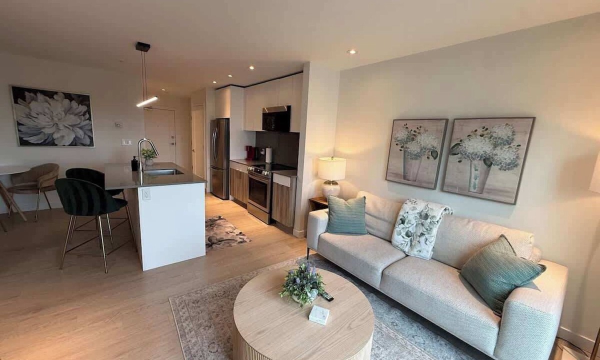 North End Apartment | Bright spotless & modern 1 BR in North End Halifax
