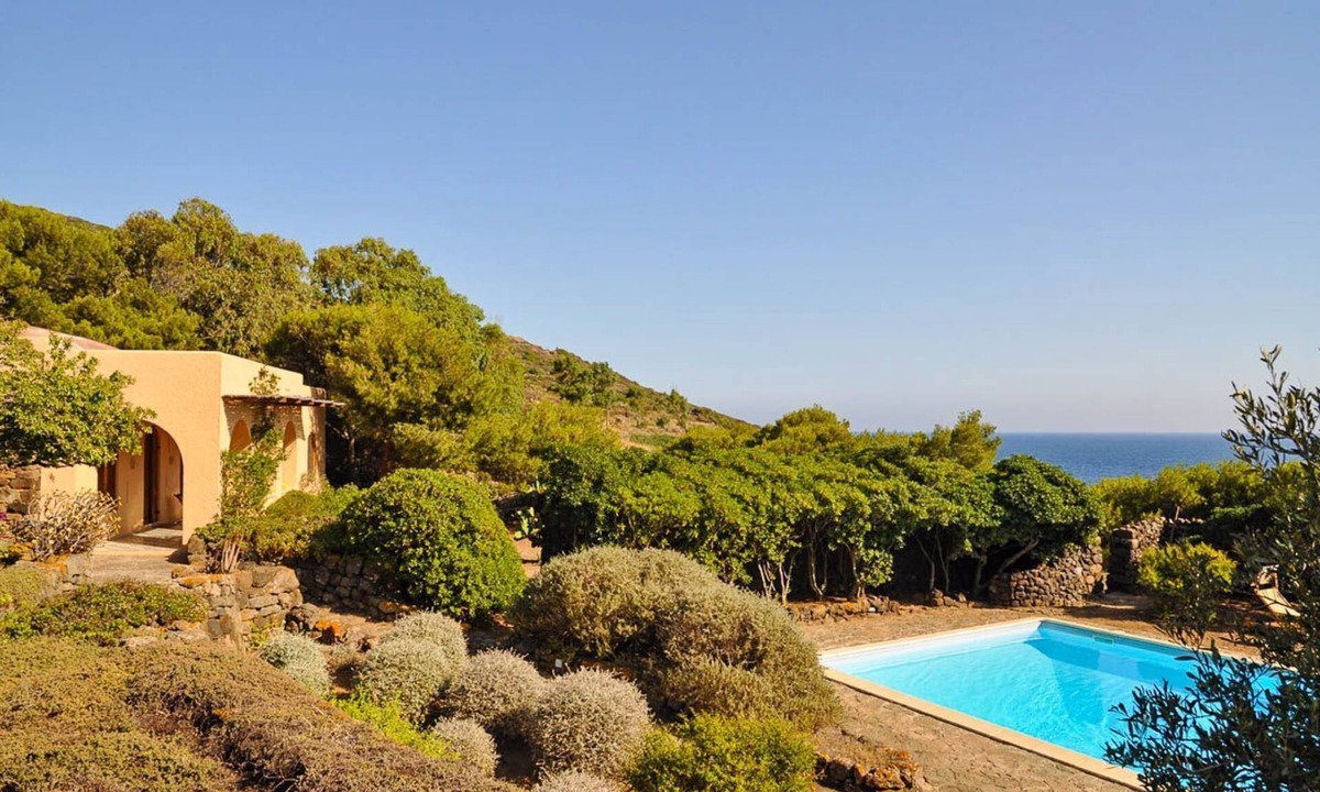 Pantelleria Apartment | Business Double Suite - Dammuso Royal Malva