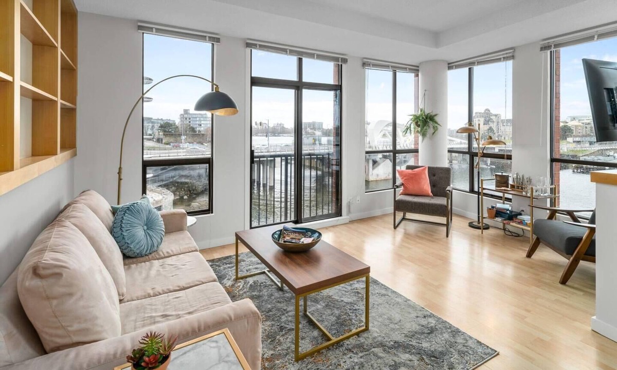 Downtown Victoria Condo | Waterfront Stay with Balcony and BBQ