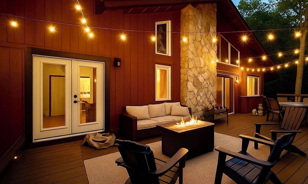 Charter Hills Cabin | Cabin with Mountain Views/Large Deck/Fireplace/Near Hiking, Biking, Winery