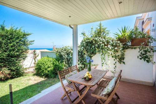 Terrasini Apartment | Calarossa Seaview by Wonderful Italy